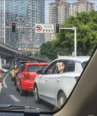 ���������ġ�ǰ����λ�˿ͣ�����ͷ���������