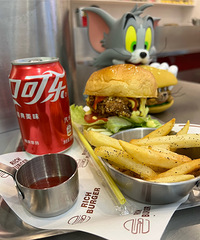 ��������ʳ�ֲݡ���RICHBURGER�����ƺ���