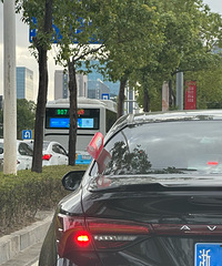 ���������ġ������ս���ʵ������·����������