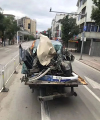 ��˹��ʧ�ؿ񱼣���ײ�೵��2��3�ˣ��෽���»�Ӧ