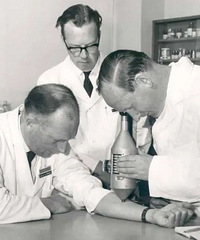 �������ѵĲ������˭�����ģ�����Ϊ�Ů�˵�����