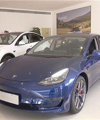 ���ۿ���˹��ײ�˹˿͵���˹�� ����5��Ԫ��ֱ��ɲ����ͣ��ס