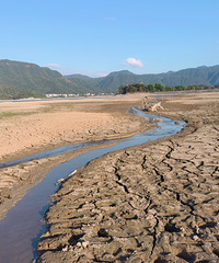 ÿ���ļ���̶ˮ��й�飬�Ҷ��о��°���Ҫˮ��Դ������