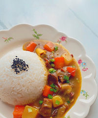 百吃不厌的咖喱牛肉饭,海南的菜挺贵的