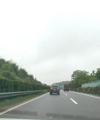 高速上龟速车越来越多,到底都是些什么“大神”?