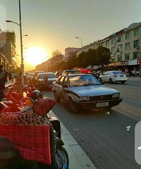 ������ĸ�ף�������ѧУ��ɽ�����ֿ��ҵ��������ǡ����ǡ�