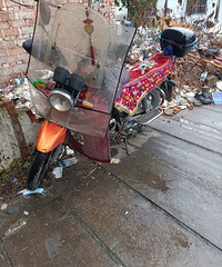 ���������ġ�Ħ�г�������������ӵģ�̨����û�����ϰ�߰�