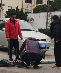 ���۸��᡿˭��ô�вŰ����Ѻ��̵ƶ������ˣ�