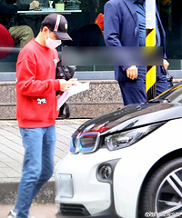 ��־ӱ���綯��ͣ�ڻ���ͣ��λ�ڣ�������600̨�ҵ�1200̨��