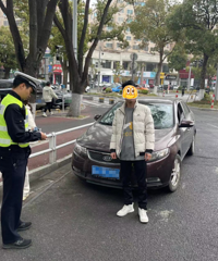 惨痛教训!温岭一男子开报废车上路,被吊销驾照+罚款!