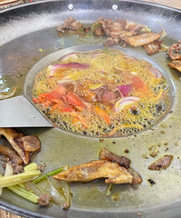 ����ʳ�ֲݡ��Ƚ��ر��Ӧ�������ҵ�պ�ϣ�ζ��ͦ�õ�