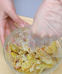 �����ķ���Է����ҷ����ˣ�����Ƭ�ó�һ�ٱ���