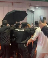 ͻ��������չ̨����������Ů����������ʮ�ֻ��ң�3���˼�֤