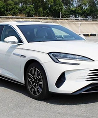 ���ǵ�����07��ȫ�±���E���ȣ���12���ذ��³��������У�