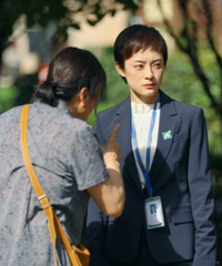 �еܵܵ�Ů�����׶������ӣ����׶���֪���еܵ��Ժ󶼾���Զ֮��