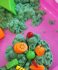 ����к��Ӷ��첻���׶�԰�����ҵ�һ������