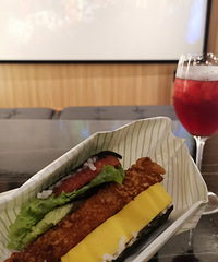 �������ʲô�����������λ�����