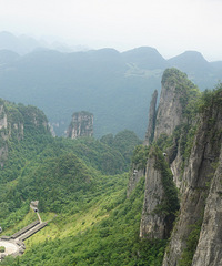 ��ʩ��Ͽ�Ⱦ����������ӵط죬���о�������կ��