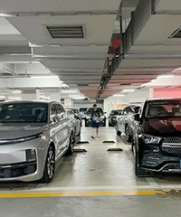 ���ڵĳ��ߴ�Խ��Խ��,ͣ������Ǹ�������