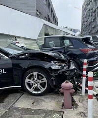 һ���������Լ�ײ�˶���������4S�꣺���ѱ���������