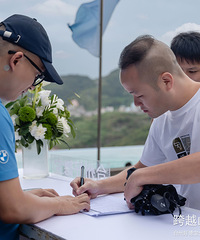 �عˣ�̨�ݺõ±�ȫ��BMW 7ϵ�����ƻ�Բ����Ļ