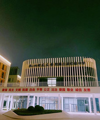 ��û��ȥ������ƺ���ѧ�����ѣ������Ŀ����ѧУ��ô��