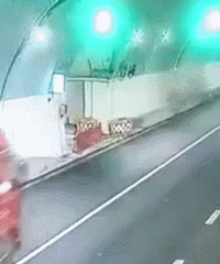 ����30�룬���粣����ͻȻ��������