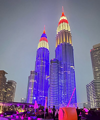 ��¡��ֻ��һ��һҹ�����ر���򿨵�����