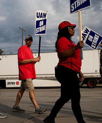 �չ���Ա��������󹤳��ر�