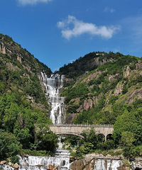 ��2023�μǡ�������������ɽ����