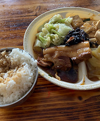 �ɾӵ������ͣ�һ��������������12Ԫ