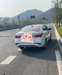 ���ӻ���ͣ�ں��̵ƻ᲻��Υ��