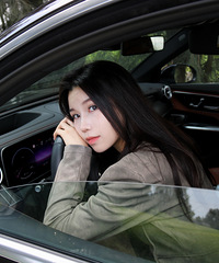 ��̨�������֣���Χ�д�Ƭֱ��