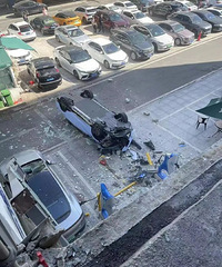 ���գ�һ��С��������¥�ϵ��䣡