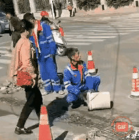 ����Ů�������޹��˺����������о�ñ��������Ӧ�������