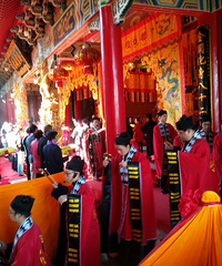 �������ĵ�ʿ�����£��ö���Ǯ��