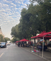 �ϳ�����ҹ�л����˹��𣿻����������������أ�