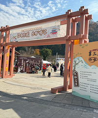 �����Ļ��ڣ���һ���������Լ��ݿ�����������ͦ����˼��