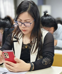 �в�������������ѣ�̨������ط����ˣ�����������ȥ����