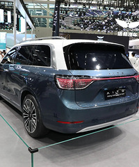 �ʽ�M9�ۼ۹��� ��ж���ǧ���������SUV