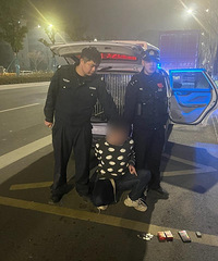 �賿���㣬��ͷ����׷��ս�����ؿ�1�����ǽ��������·