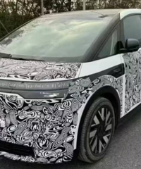 ��봵ڶ���MPV���ˣ��Կ��ţ�3+3���֣�