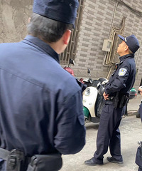 ͷ�������ˣ�����һ���Ӿ�׷������