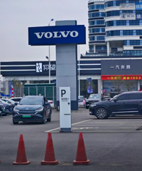 ��Ҳ����β���ϰ��Ǯ��·��80��4S����ҹ�ϳ�