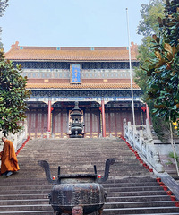 �ӽ�����ɲ�Ӷ��´�Խ���ɽ�ŵ��ﵽG351�����ԱߵĴ�����