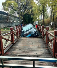 �������������ĸ������⳥�������Ǹ��⳥�ĸ�����