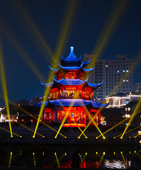 ��ҹ6��룬ʮ�ﳤ�ֵƹ��㣬�����