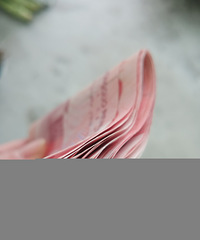 ���������ǲ��Ƕ�һ���ģ�С������Ǯ����