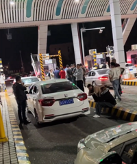 �������ͨ�н����������Ǿܽ�ȫ�̸��ٷѣ���������ͣ�շ�վ����