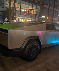 ��˹����������̨����չ